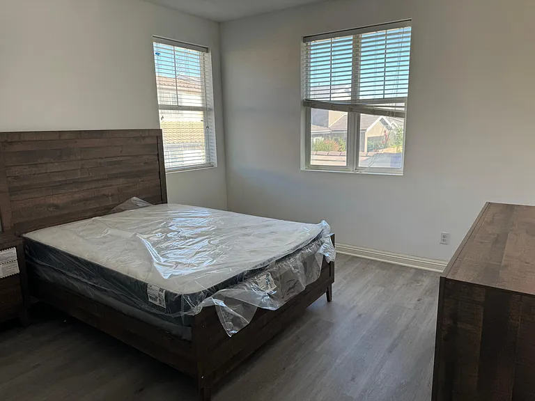 3361 E Rutherford Dr — Photo 5