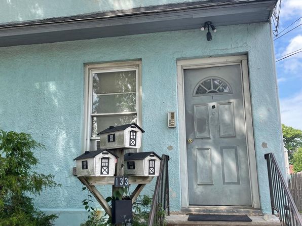 133 Paris Ave #2