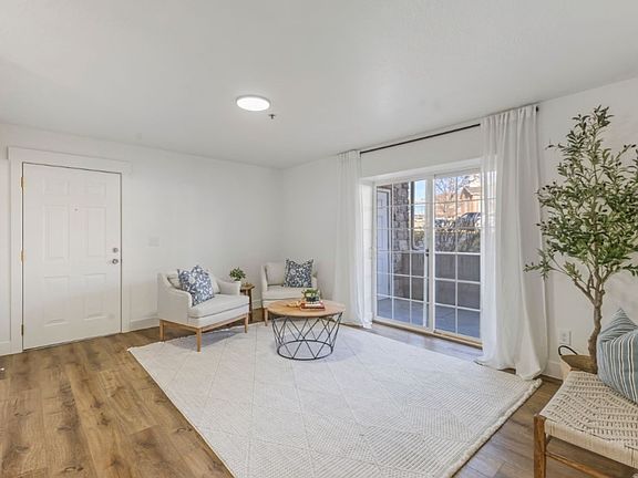 2nd image of 1574 Westbury Way APT C
