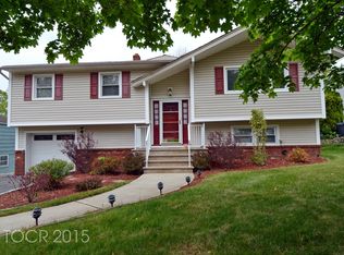 17 Borman Dr, Wanaque, NJ
