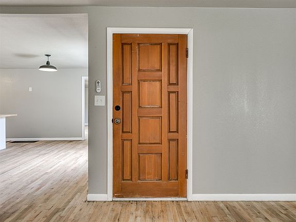 5th image of 514 W Wichita Ave
