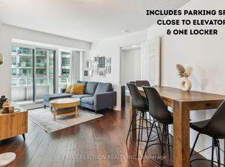 19 Grand Trunk Cres #1215, Toronto, ON M5J 3A3