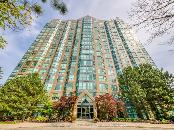 2177 Burnhamthorpe Rd W #209, Mississauga, ON L5L 5P9