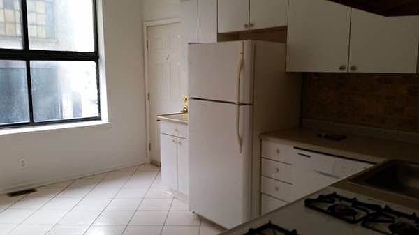 2nd image of 2542 N Harding Ave #1