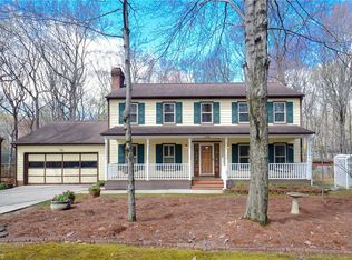 2306 Musket Ln, Greensboro, NC 27455