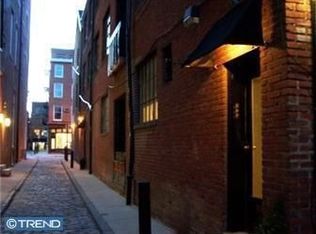 129 Cuthbert St, Philadelphia, PA 19106