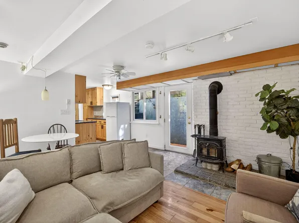 233 Bradford Street APT 10, Provincetown, MA 02657