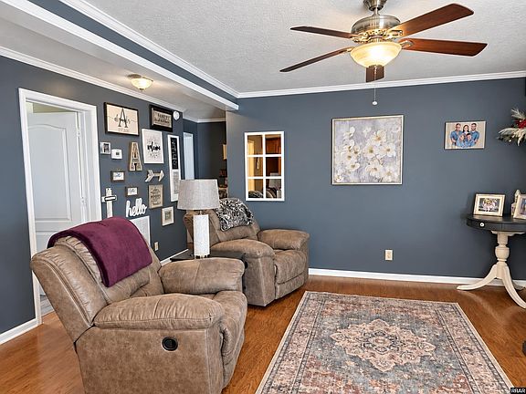 2nd image of 1136 Williams Rd