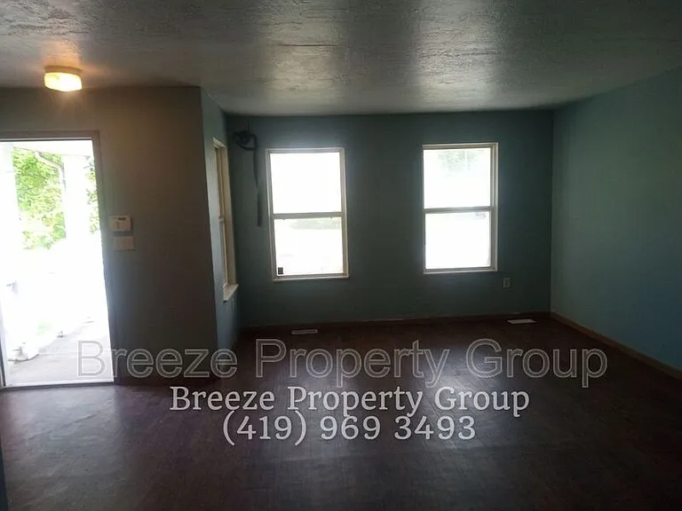 1449 N Huron St — Photo 4