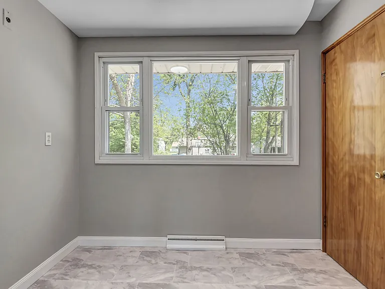 765 Babler Dr — Photo 4