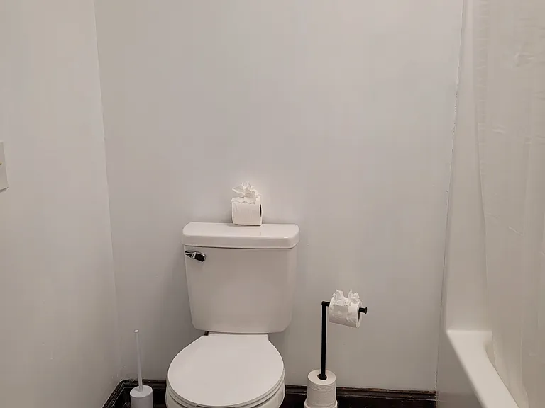 63 Illinois St #104 — Photo 26