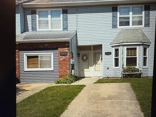 20 Hathaway Dr, Sicklerville, NJ 08081