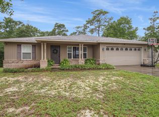 561 Hunters Ridge Rd, Defuniak Springs, FL 32433