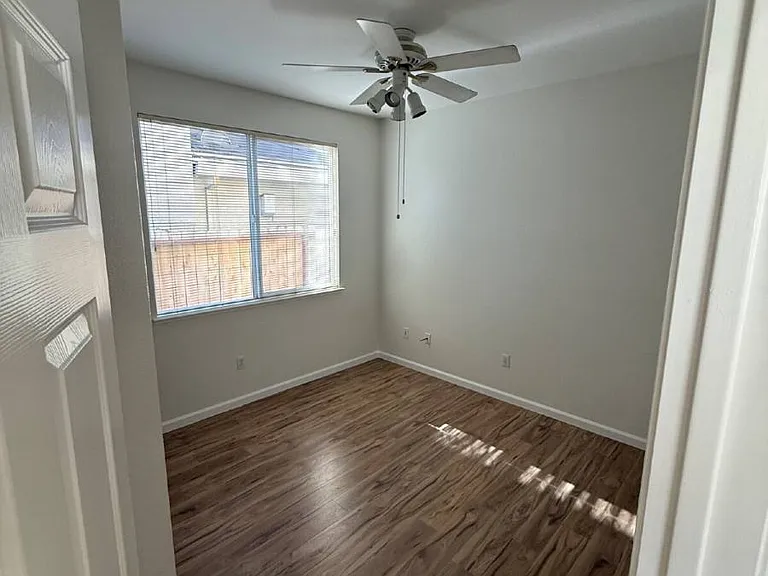 3419 Mas Amilos Way — Photo 10
