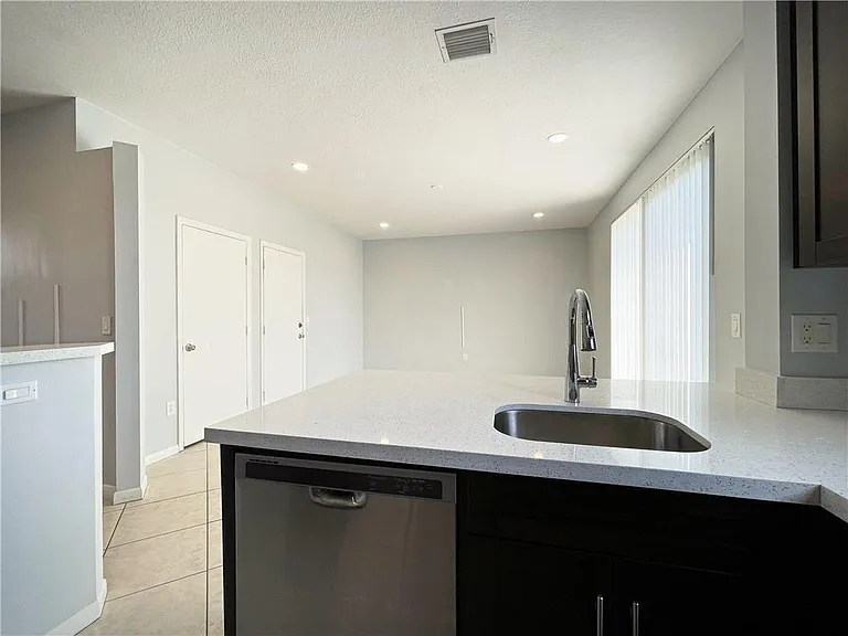 777 NW 151st Ave — Photo 46