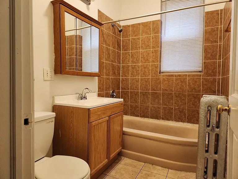6813 S Harper Ave #2 — Photo 22