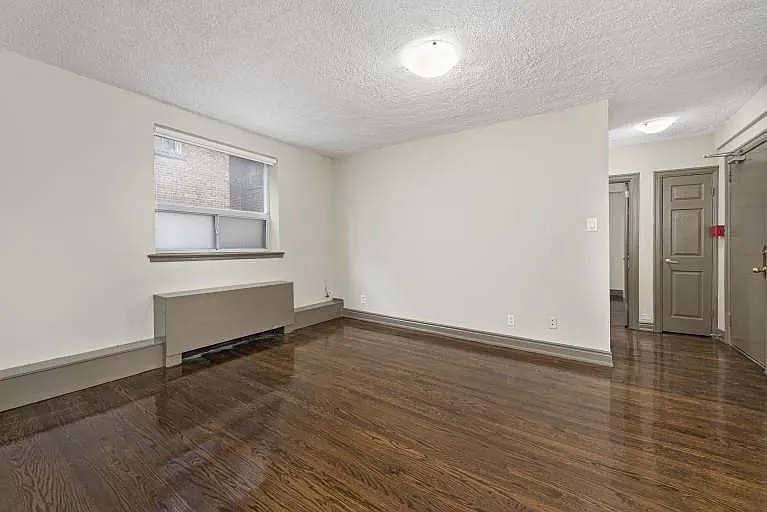 3 Broadway Ave — Photo 21