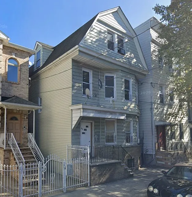 2 bed, 800 sqft, $1,550 — Photo 2