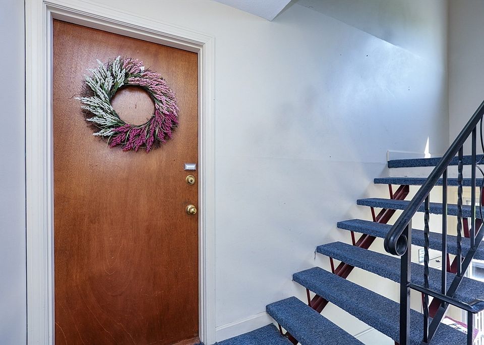 8383 Hobart St R, Danvers, MA 01923 Zillow