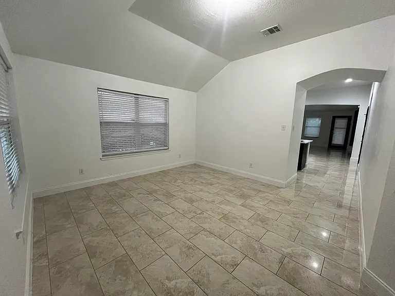 6304 Spring Ranch Dr — Photo 4