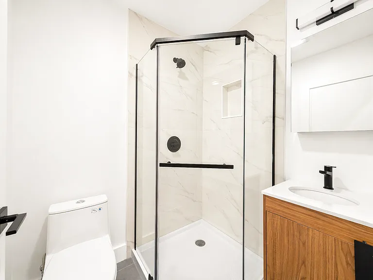18 Creighton St #3 — Photo 27
