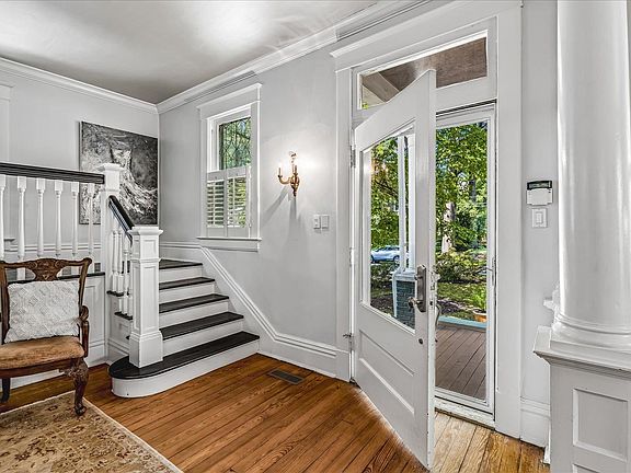 3rd image of 1763 Glenwood Pl