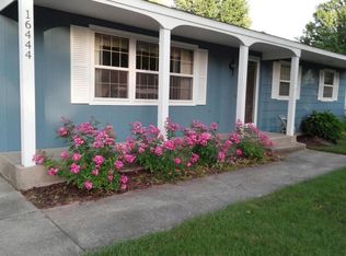 16444 Lannin Ln, Spring Lake, MI 49456