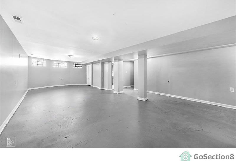 1st image of 6559 S Eberhart Ave