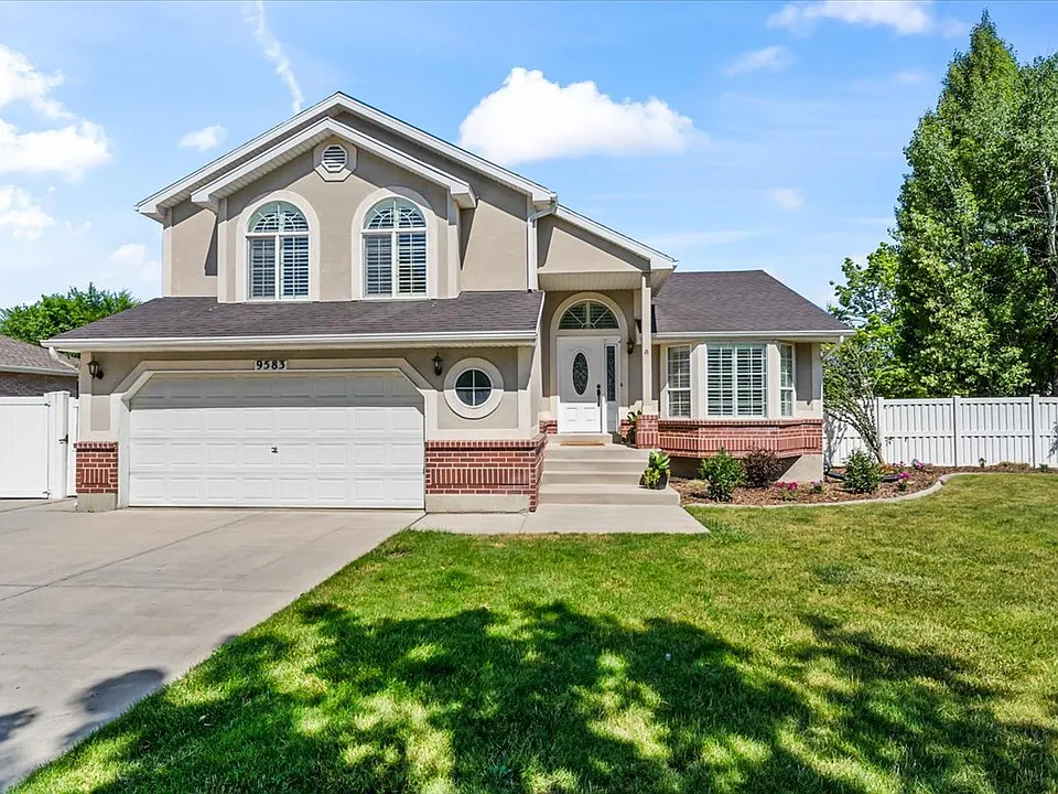 9583 S Bright Meadow Cir