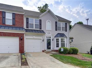 7900 Mariners Pointe Cir, Denver, NC 28037