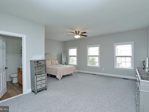 4th image of 41921 Kentucky Ct