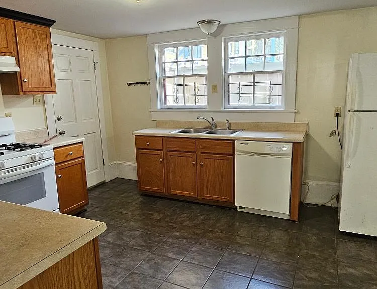 522 Jefferson Ave — Photo 11