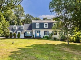 7 Delno Dr, Danbury, CT 06811