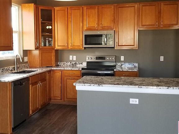 4th image of 2407 Quartz Dr