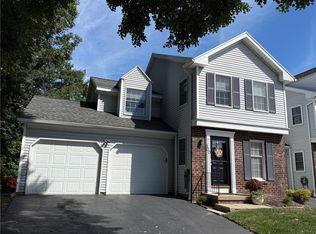100 Port View Cir, Rochester, NY 14617