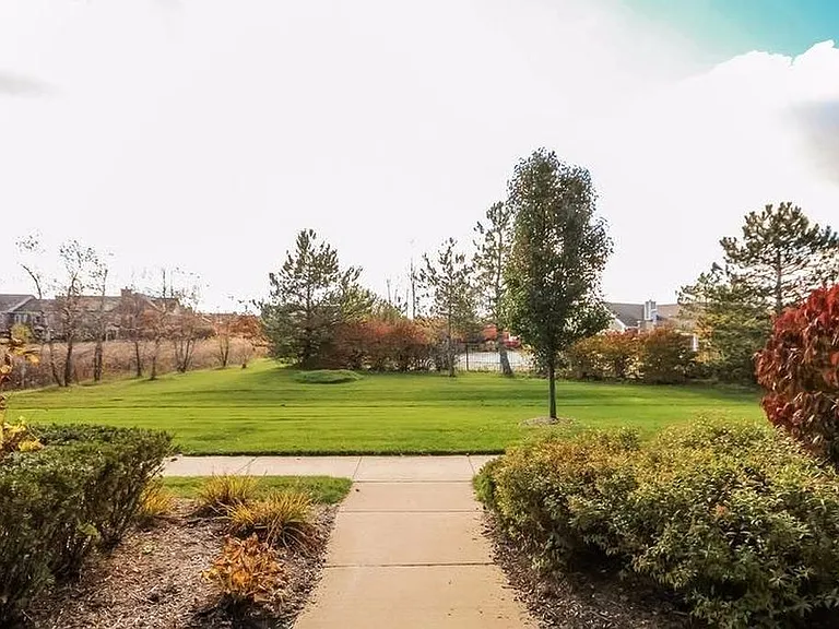 3370 Endsleigh Ln — Photo 5
