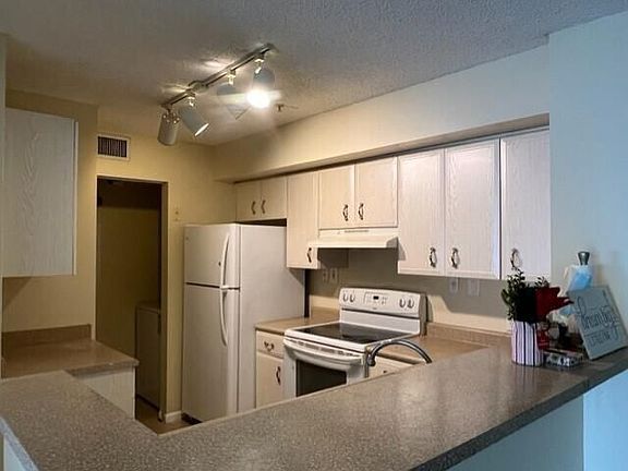 3rd image of 7848 Sonoma Springs Cir APT 202