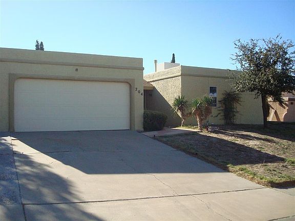 3rd image of 204 Flynn Dr