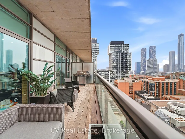 333 Adelaide St E #1414 — Photo 34