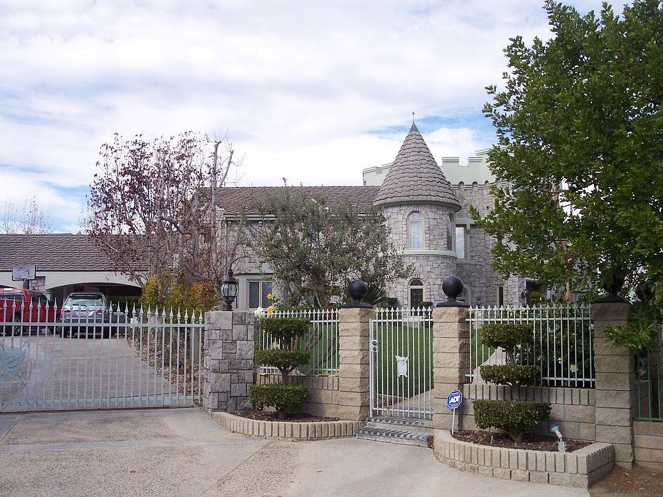 Courtesy of Mary Ann Mallory Park Place Realty