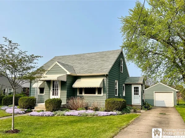 33 Holt St, Westfield, NY 14787