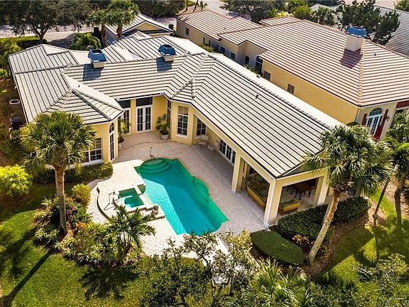 2nd image of 1712 Lake Club Ct