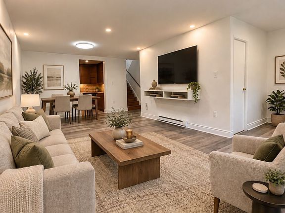 2nd image of 78 Scarborough Golf Club Rd #58