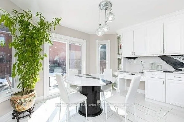 2078 Perran Dr — Photo 10