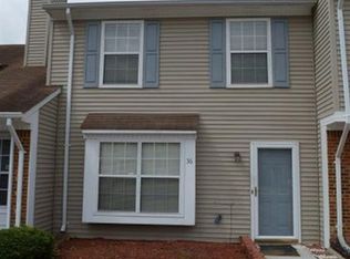 36 Riverchase Dr, Hampton, VA 23669