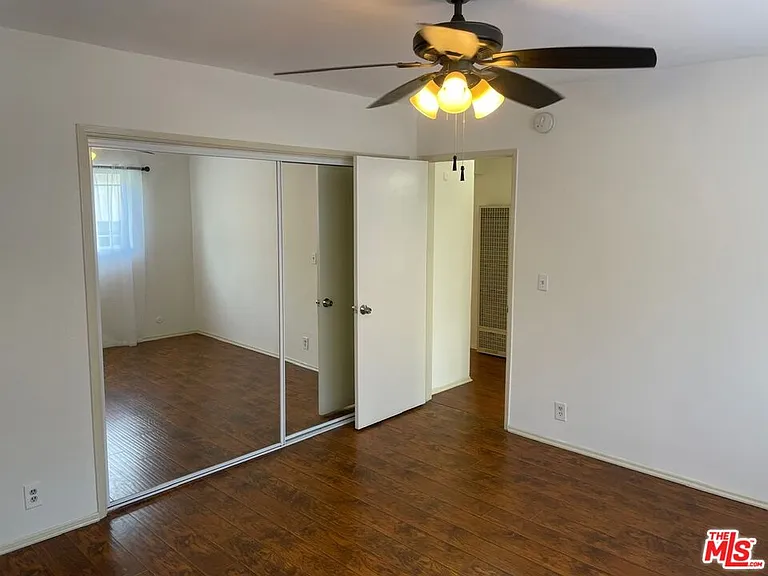 1400 N Fairfax Ave — Photo 35