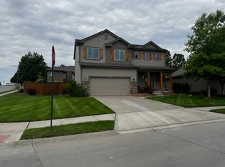 9218 S 168th Avenue Cir, Omaha, NE 68136