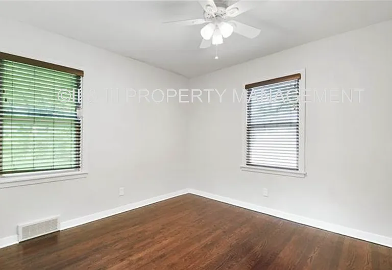 6406 W 72nd Ter — Photo 17