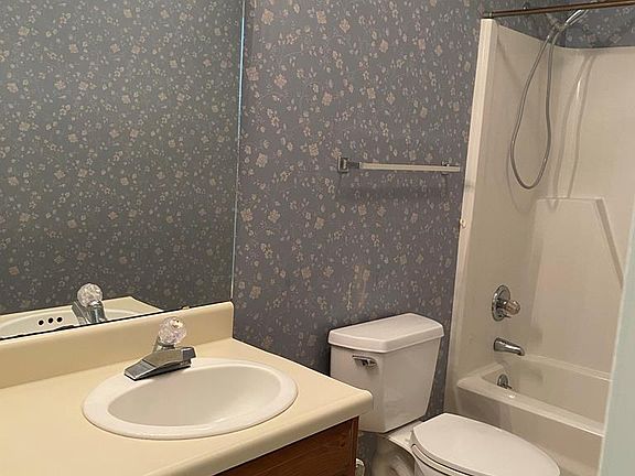 2nd image of 2867 Fawnwood Cir