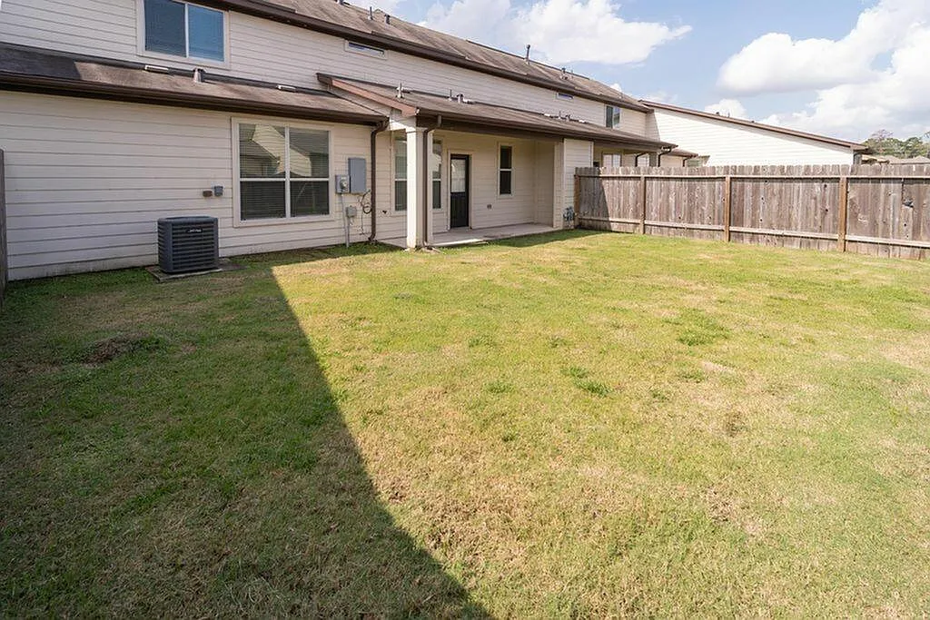 Building Photo - 9730 Elia Ct